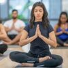 CLASE DE YOGA